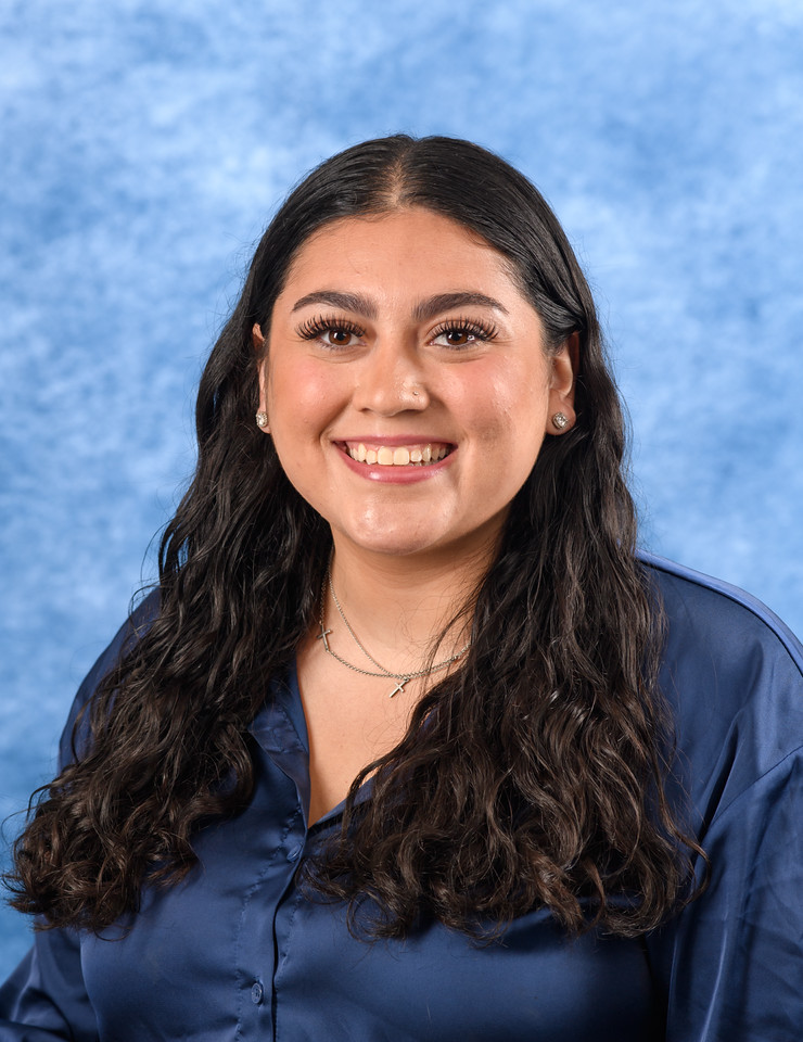 Alexcia Martinez-Stommel Headshot