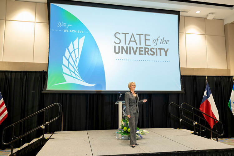 Texas+A%26M+University+Corpus+Christi+President+and+CEO+Dr.+Kelly+Miller+delivers+the+2025+State+of+the+University+address