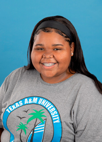 Leaunna Dean Headshot